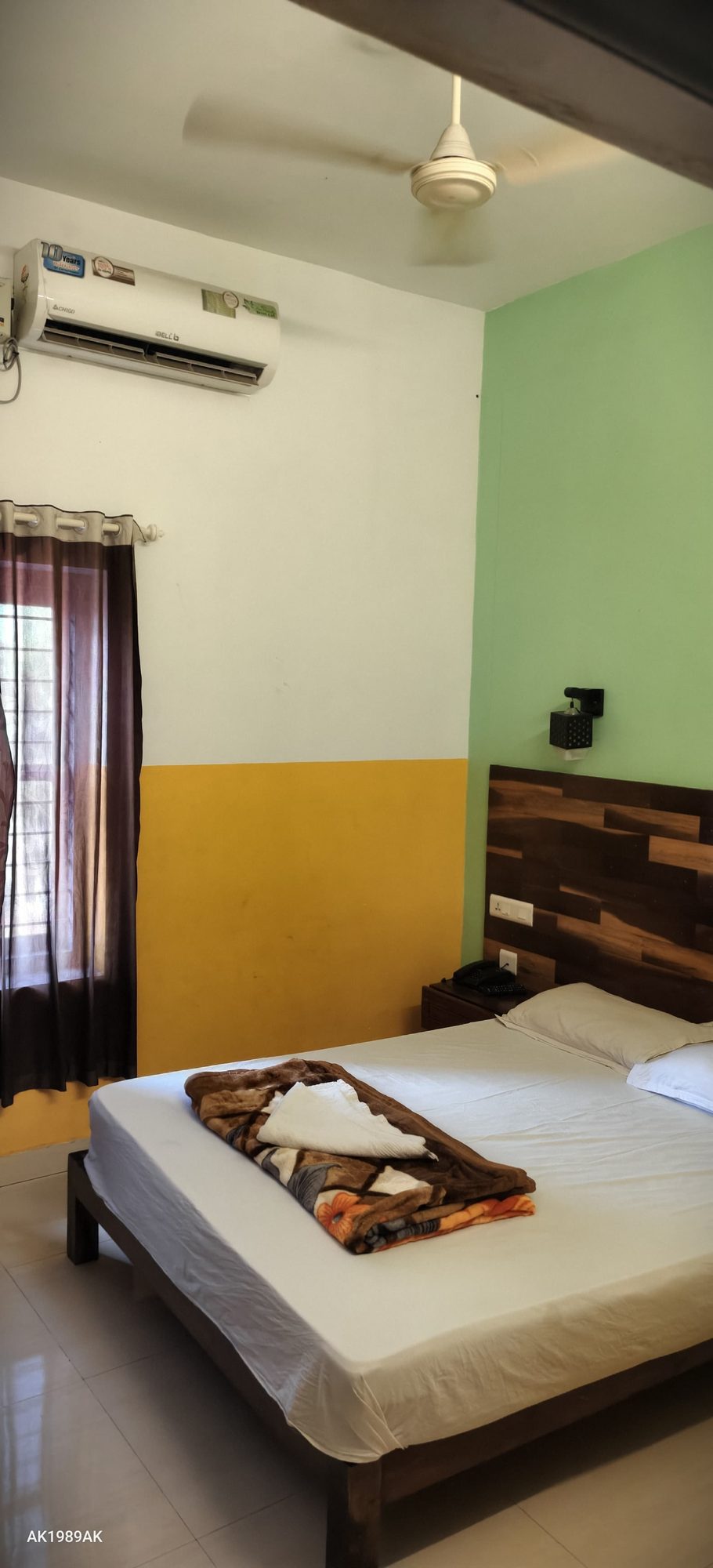 AC Double Bed Room at Jumayira International